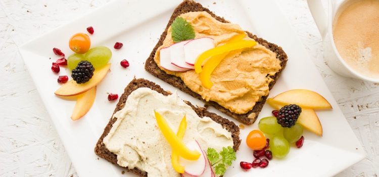 Suikervrij broodbeleg maken: 3 verschillende hummus recepten voor op je boterham suikervrij broodbeleg maken